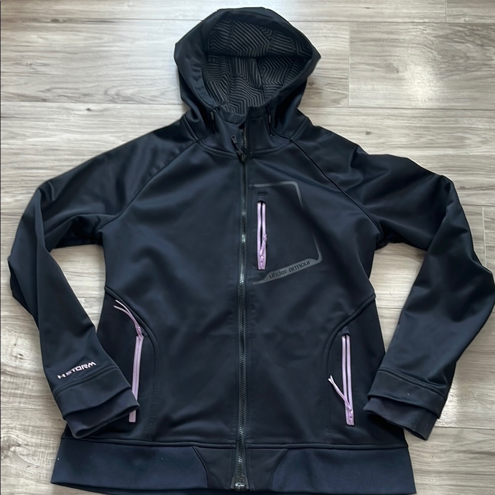 UNDER ARMOUR Storm Black and Purple Ski Jacket with Hood and Athletic Cut